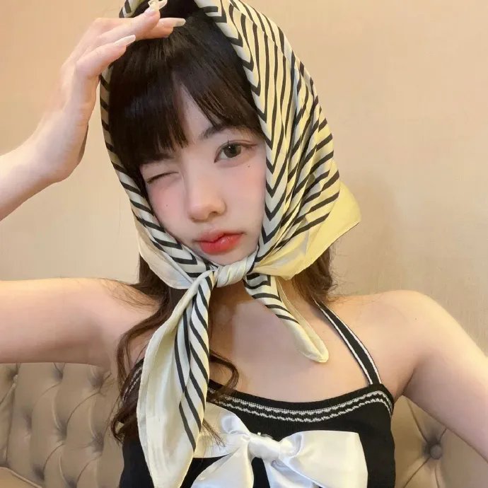 爱在她乡 海报